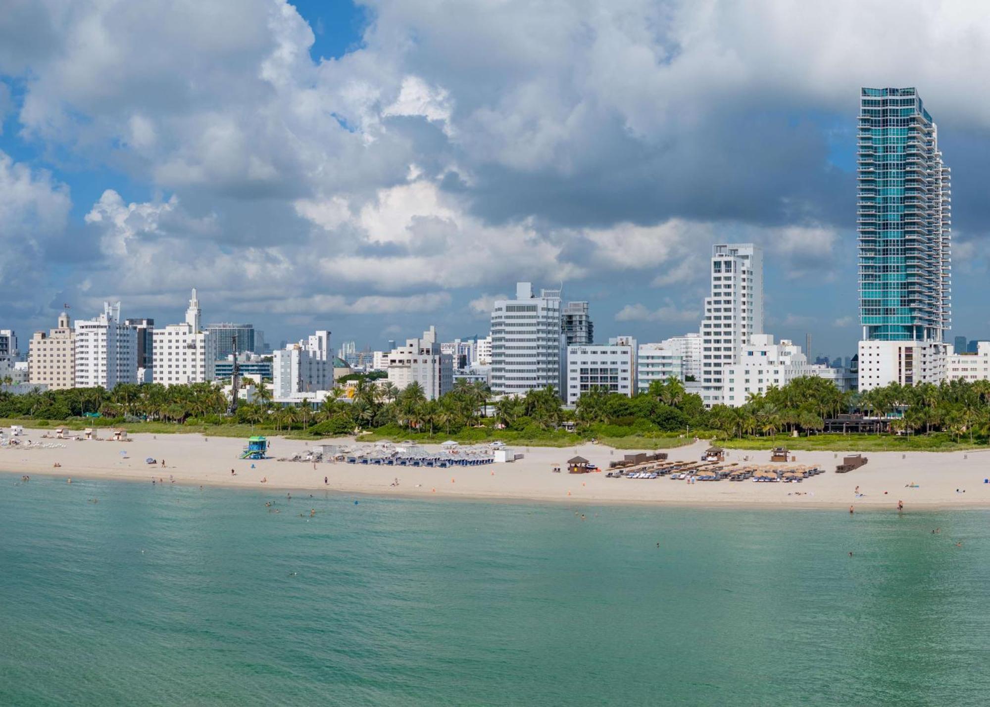 노틸러스 바이 알로 호텔 마이애미 비치 외부 사진 South Beach skyline