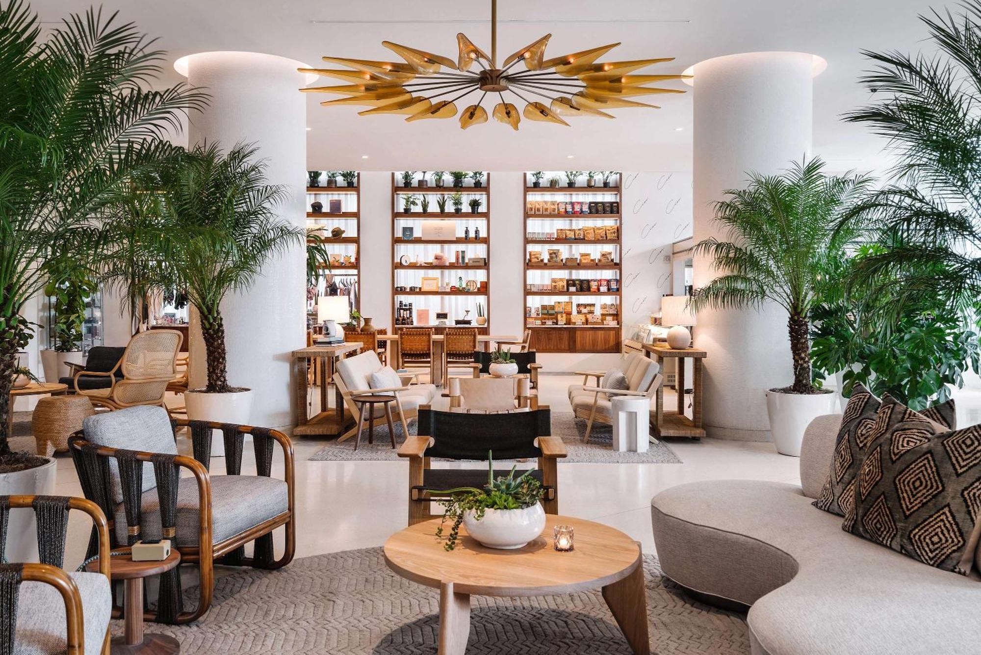 노틸러스 바이 알로 호텔 마이애미 비치 외부 사진 The lobby of the Four Seasons Hotel